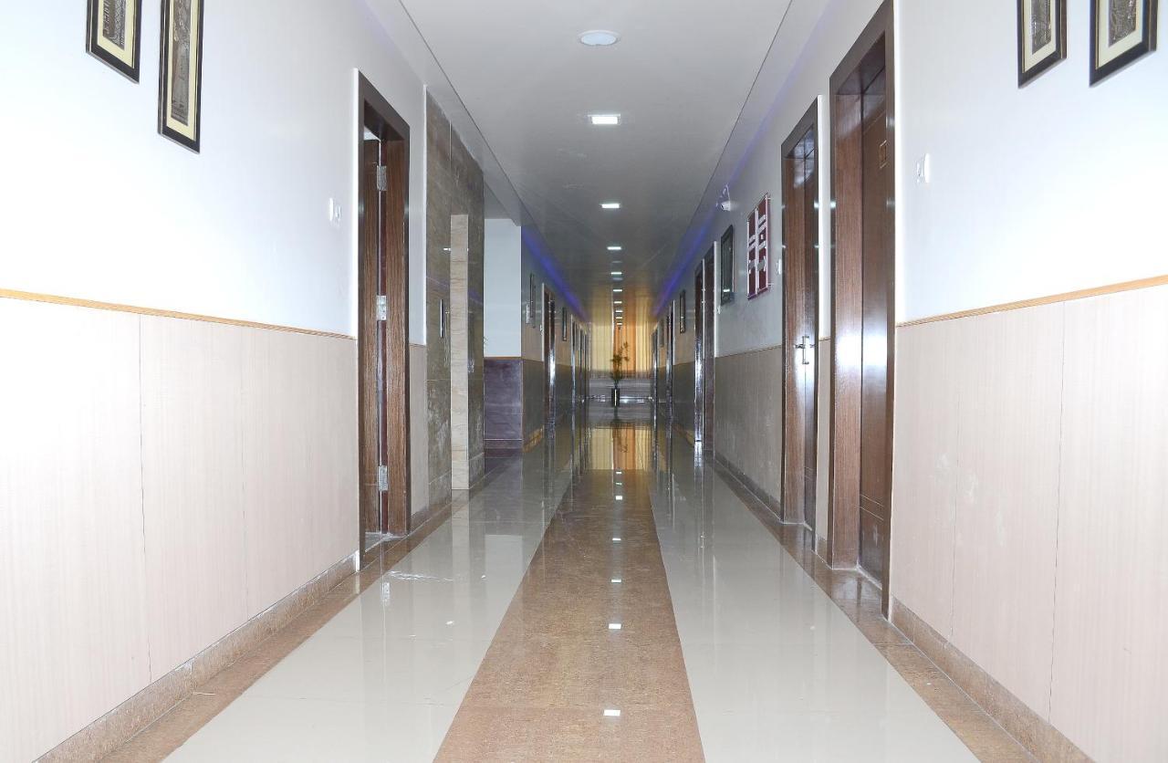 Vaishnavi Clarks Inn Buxar Kültér fotó