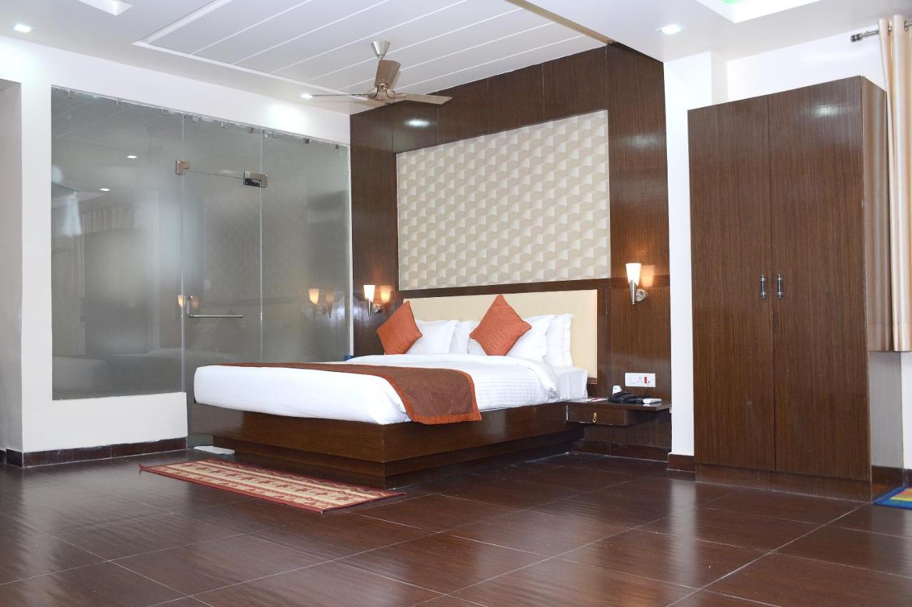 Vaishnavi Clarks Inn Buxar Kültér fotó